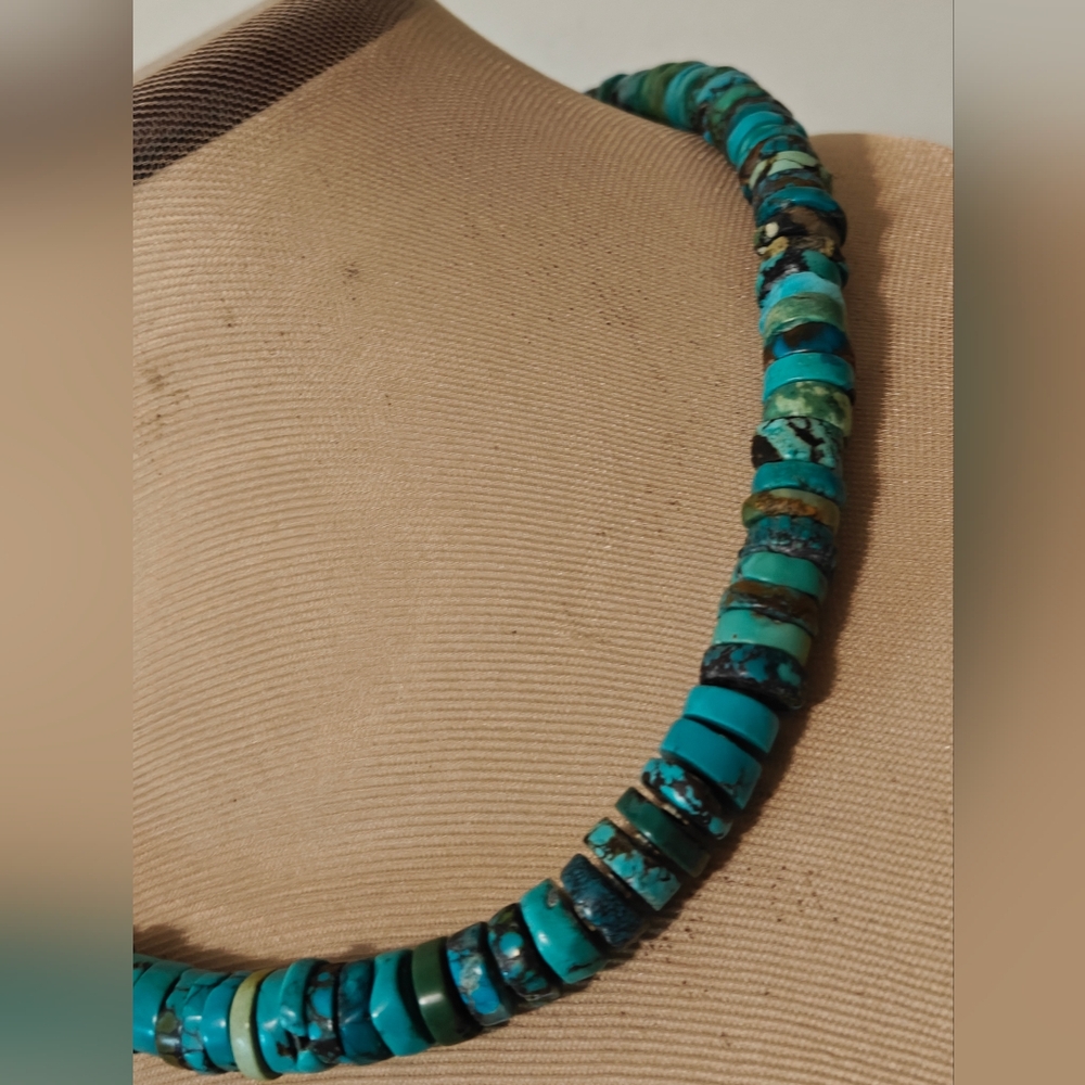 Vintage Turquoise Heishi Beaded Necklace Navajo Style - Picture 13 of 13